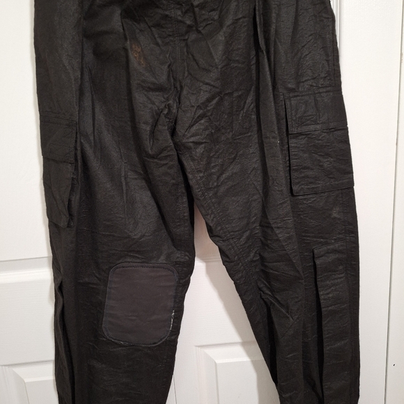 Mens froggtoggs size large - Picture 2 of 5